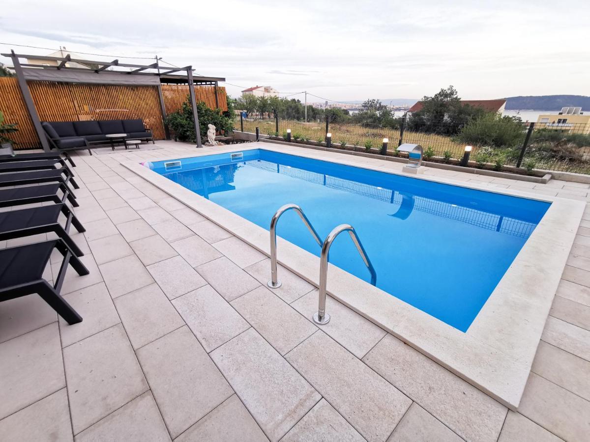 A4 Apartmani Kevic Kaštela Exterior foto