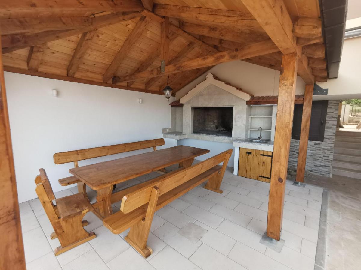 A4 Apartmani Kevic Kaštela Exterior foto